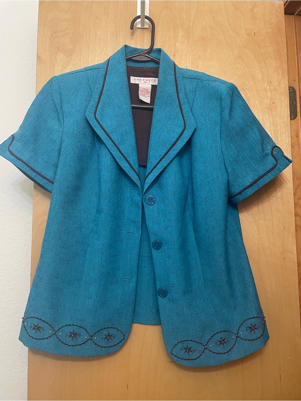 Turquoise southwestern summer suit, embroidered detail with beads, button top,
